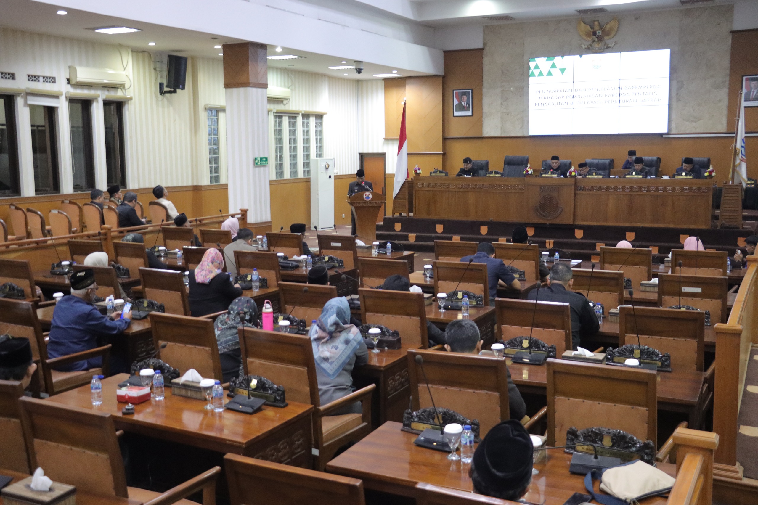 Hindari Tumpang Tindih Aturan